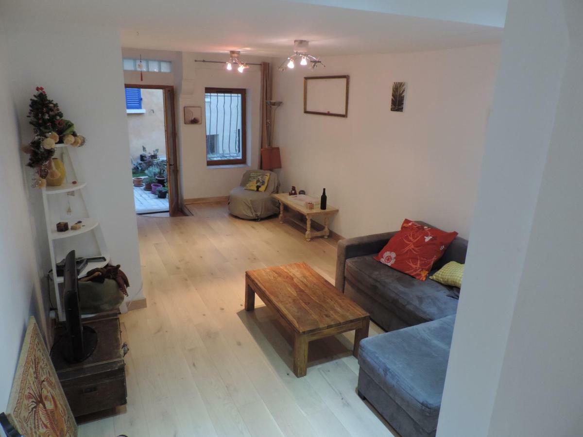 Le Logis De La Fontaine Apartman Ceyreste Kültér fotó
